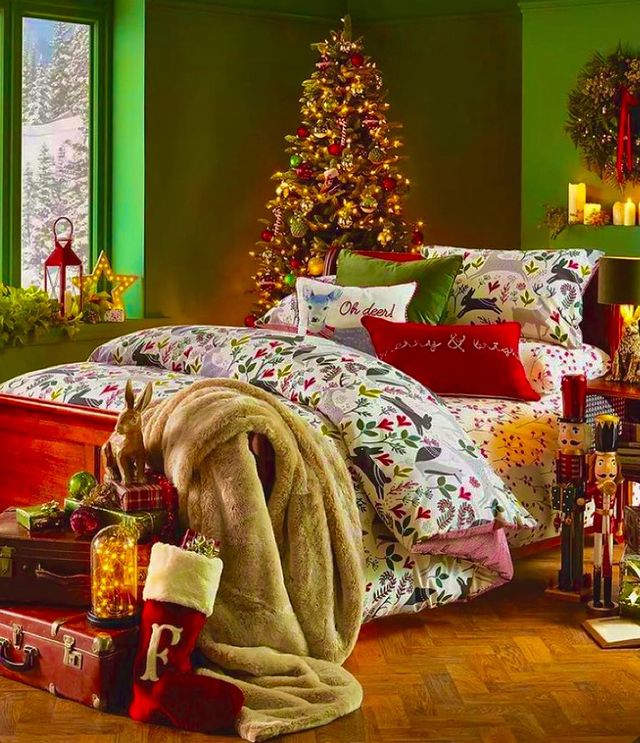 Beautiful Christmas bed
