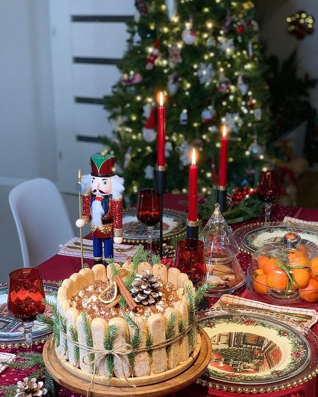 Christmas cake with cookies