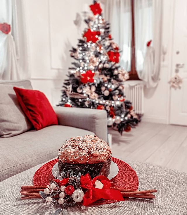 Christmas cake and Christmas tree