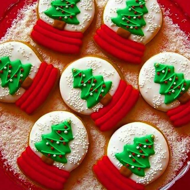 Christmas snowball cookies