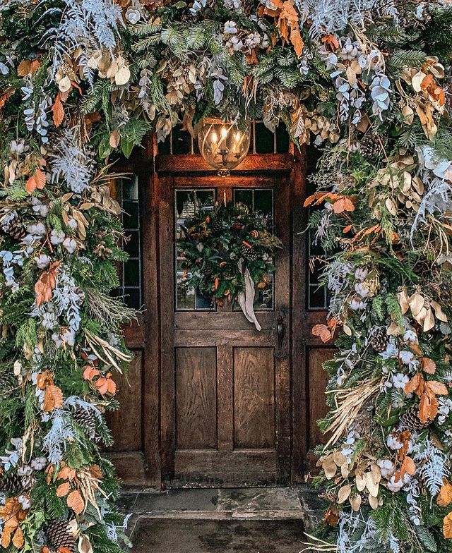 Christmas tree door