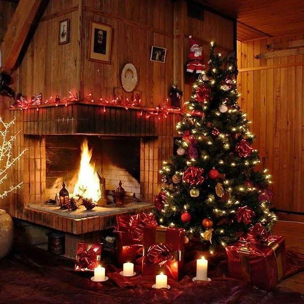 Modern Christmas fireplace