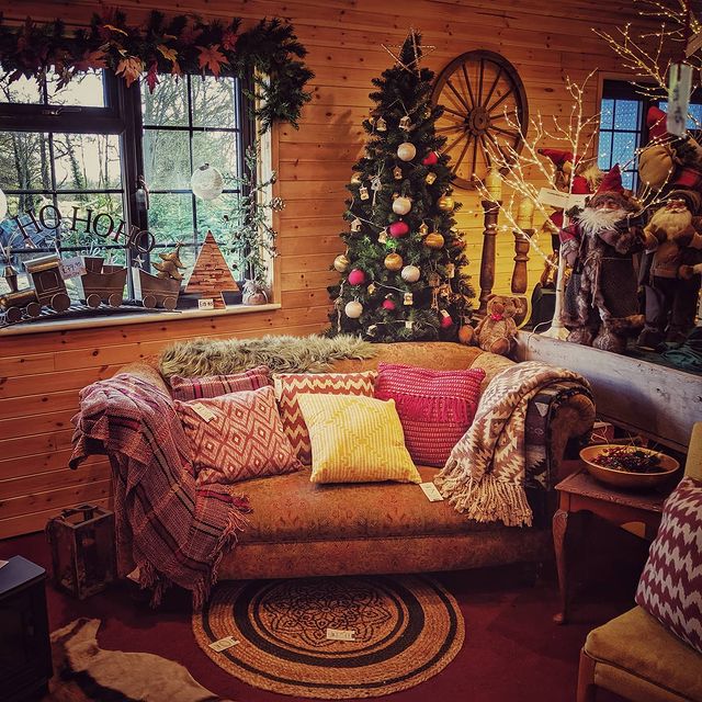 Simple Christmas interior