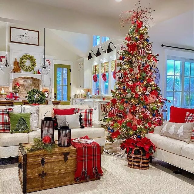 Christmas interior with red decoration