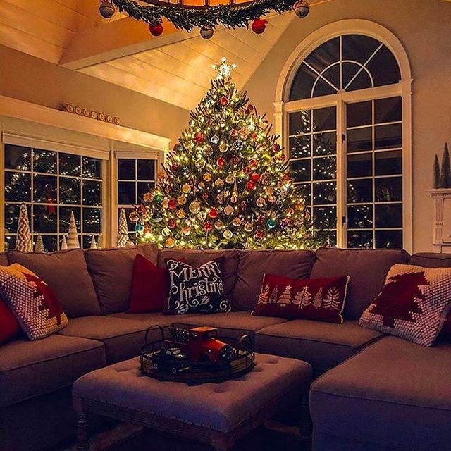 Christmas tree interior