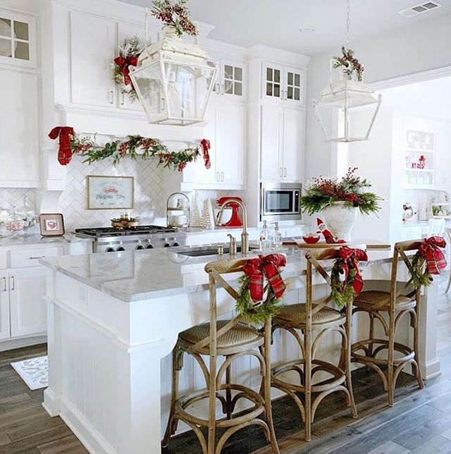 White Christmas kitchen