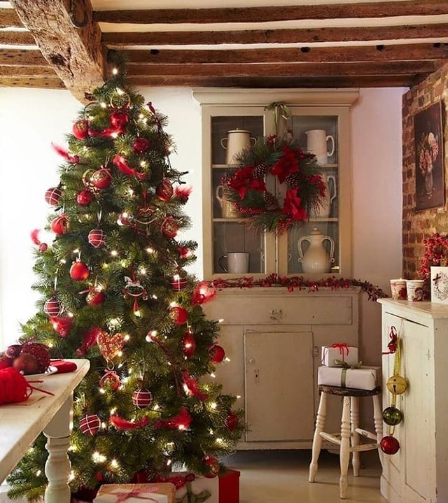 Christmas tree in the kitchen