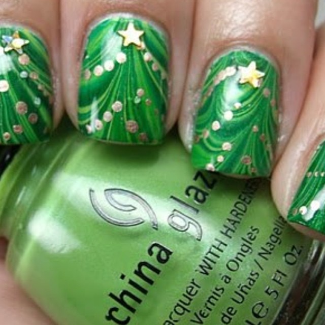 Nails Christmas trees
