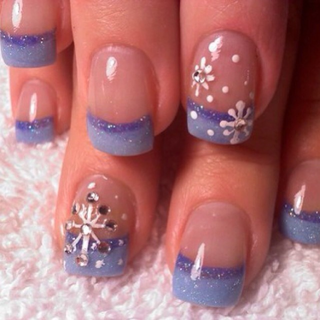 Christmas nails snowflakes
